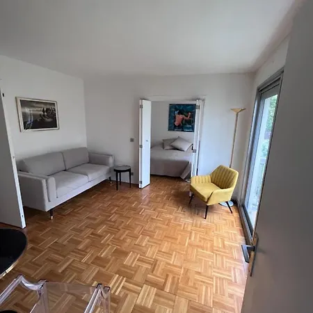 Daire 2 Pieces Sur Jardin Paris